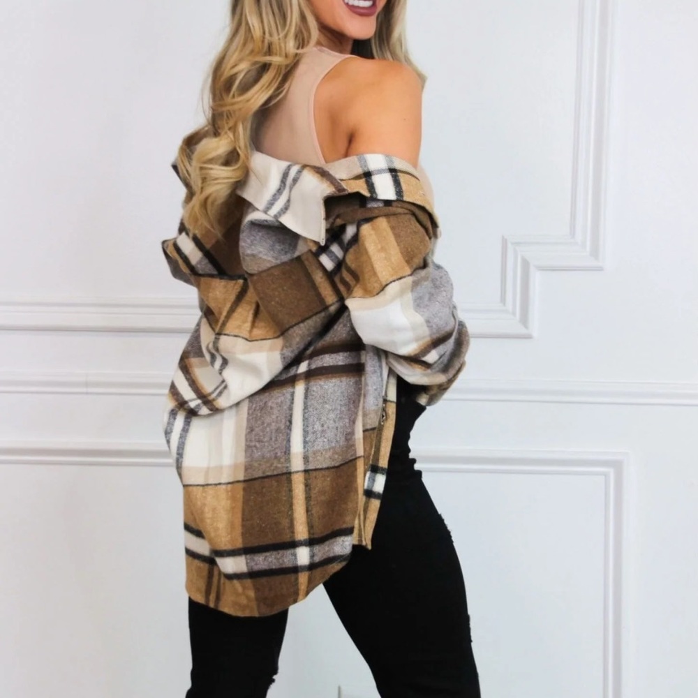 Plaid Button-Up Shirt in Brown and White